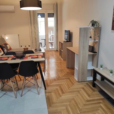 Alexandra 'S Home أثينا المظهر الخارجي الصورة
